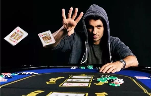 锦标赛生存法则就是筹码管理